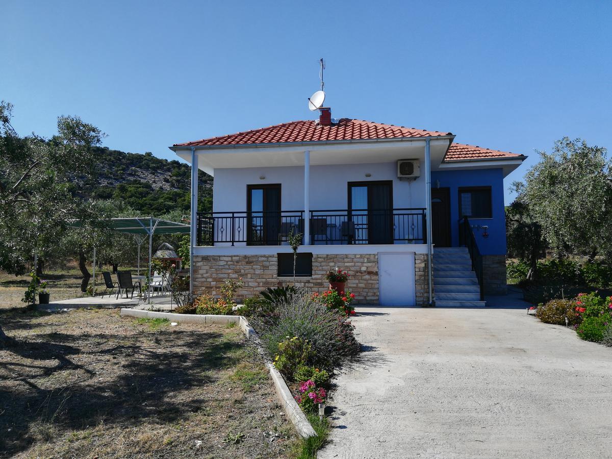 Вилла Lonely House Астрис Экстерьер фото