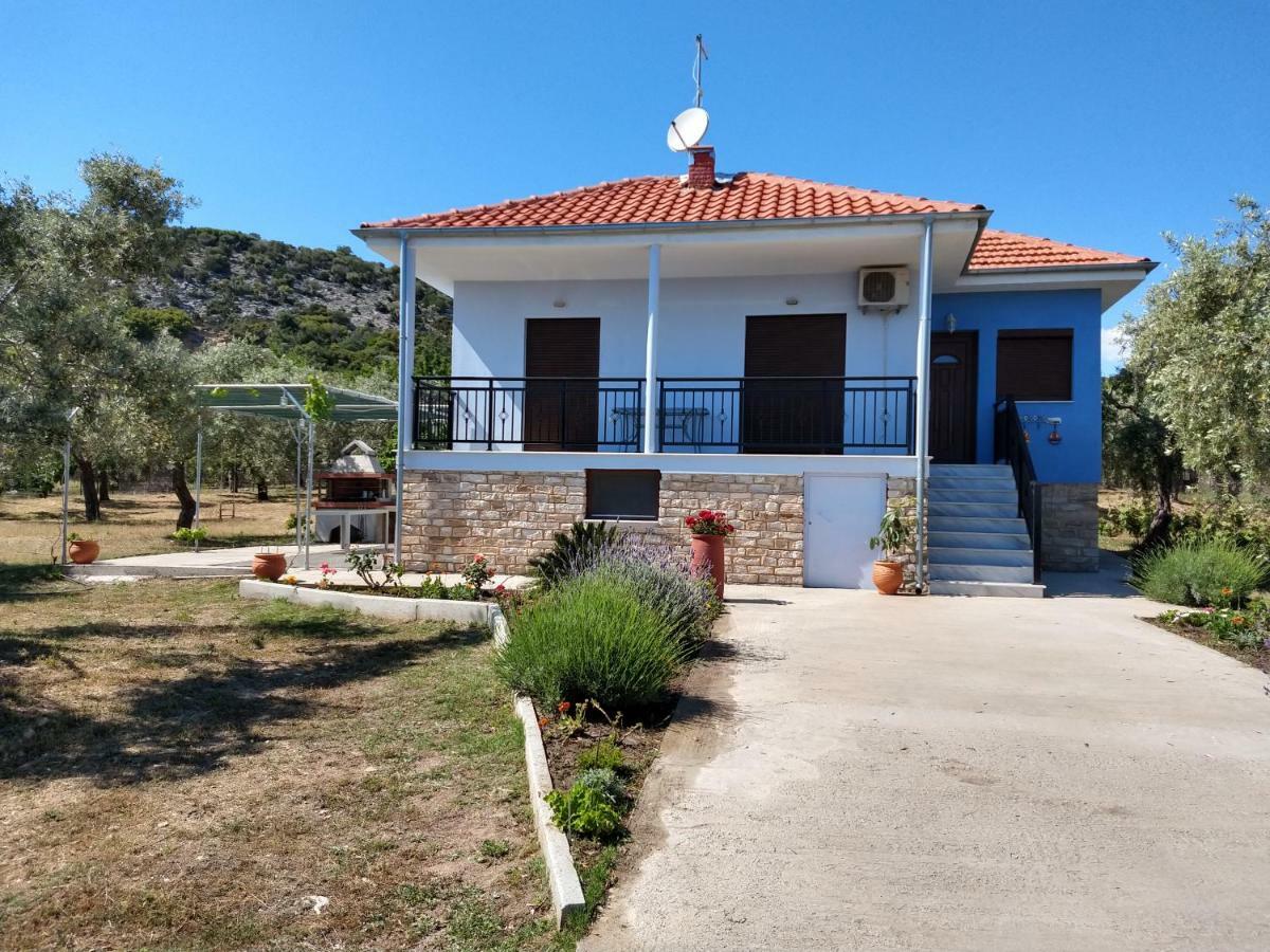 Вилла Lonely House Астрис Экстерьер фото
